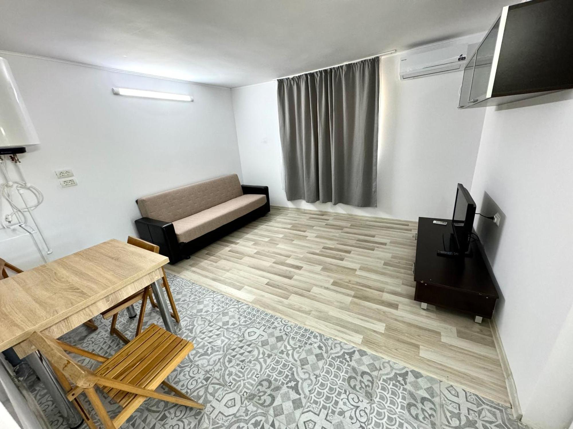 Hotel Decebal 艾福雷诺德 外观 照片