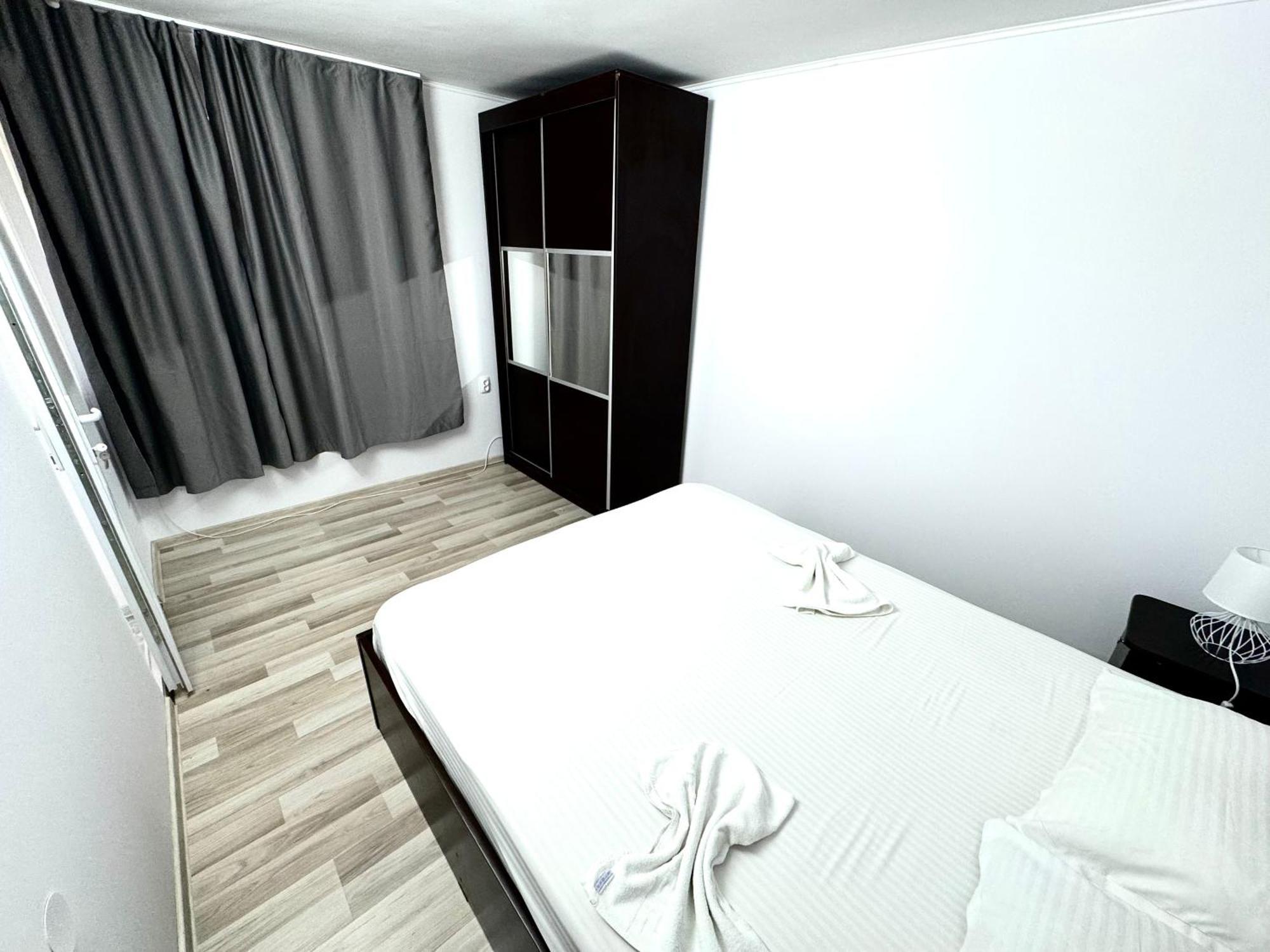 Hotel Decebal 艾福雷诺德 外观 照片