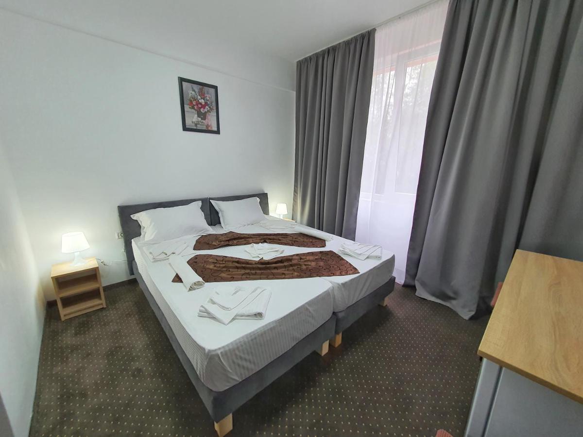 Hotel Decebal 艾福雷诺德 外观 照片